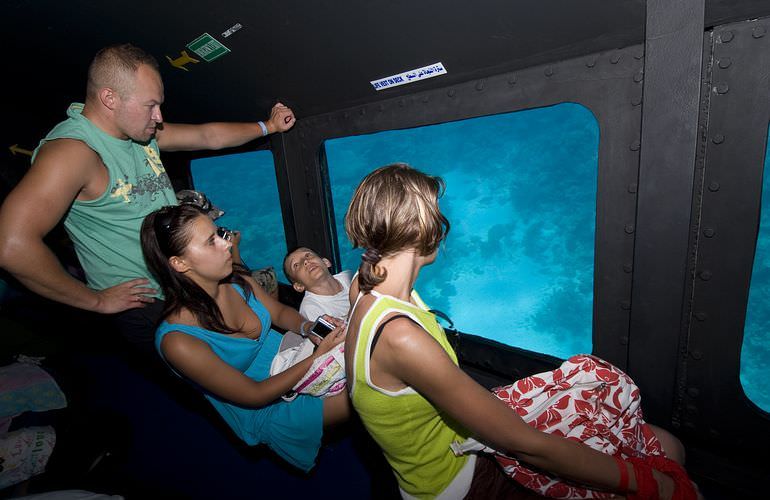 Glasbodenboot Tour ab El Gouna - Ausflug mit dem Semi U-Boot