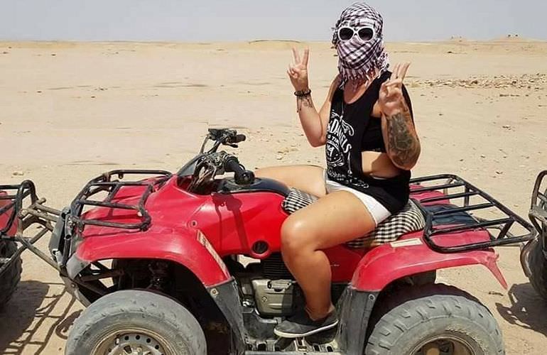 Quad Abenteuer in El Gouna: Private Tour durch die Wüste mit Abendessen