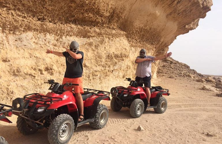 Privates Quad-Abenteuer am Strand bei Sonnenuntergang ab El Gouna